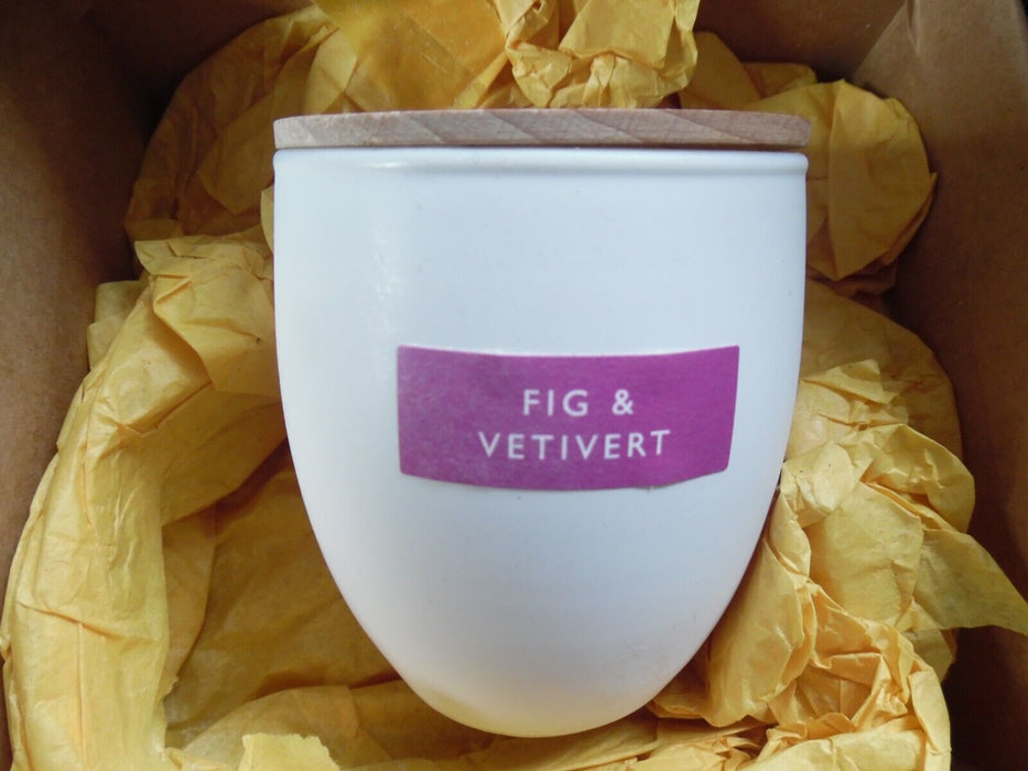 oliver bonas fig and vetivert candle 180 grams