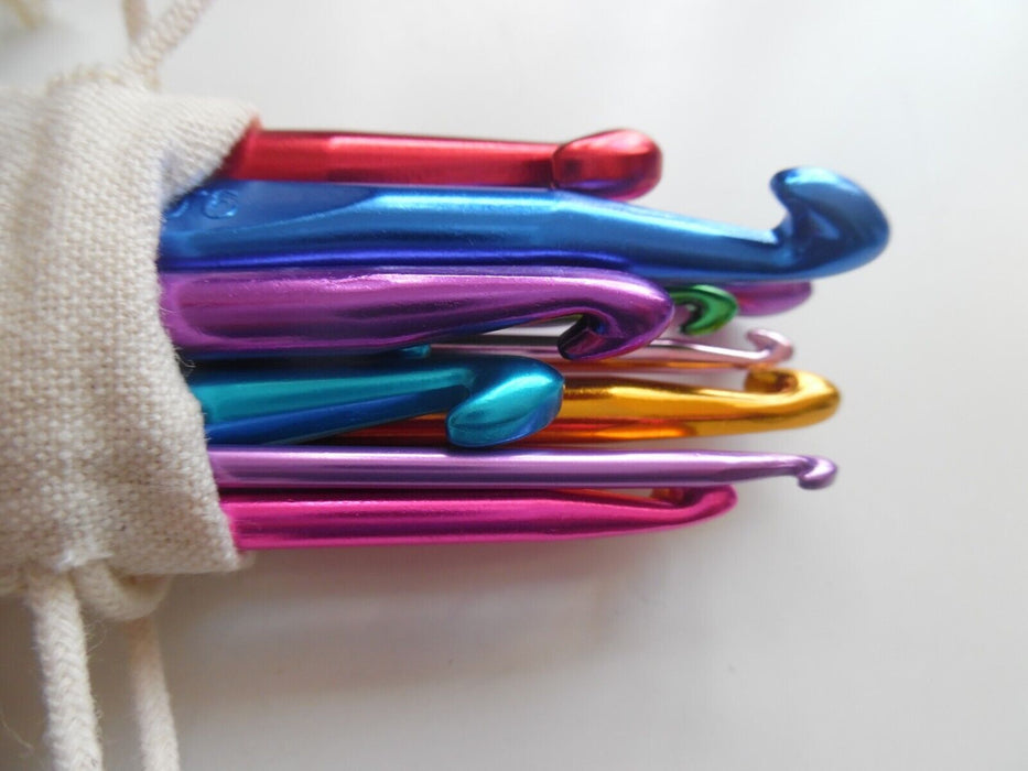 OWill Crochet Hooks Set, 12 Pieces Colourful Knitting Crochet Needles Set