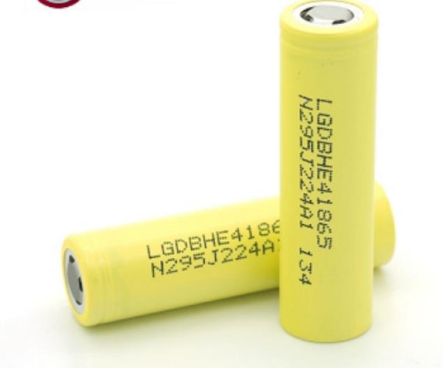 2 x LG Battery, 2500mAh, 20A, 3.6V