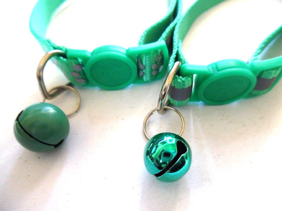 2 x green cat collar with bells