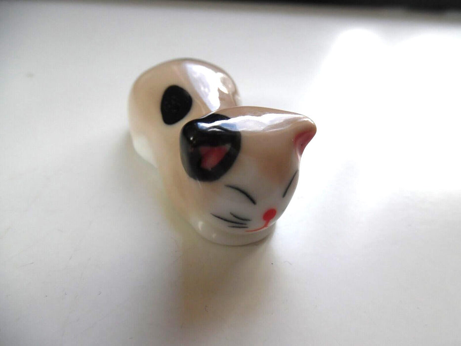 aki small cat paperweight 2.5" Ceramic