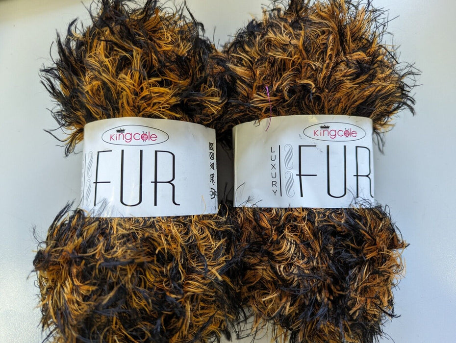 2 x King Cole Luxury Fur 100g Knitting Wool Yarn Balls 4203 Leopard