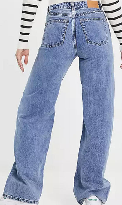 Monki Yoko wide leg jeans in mid blue - W29