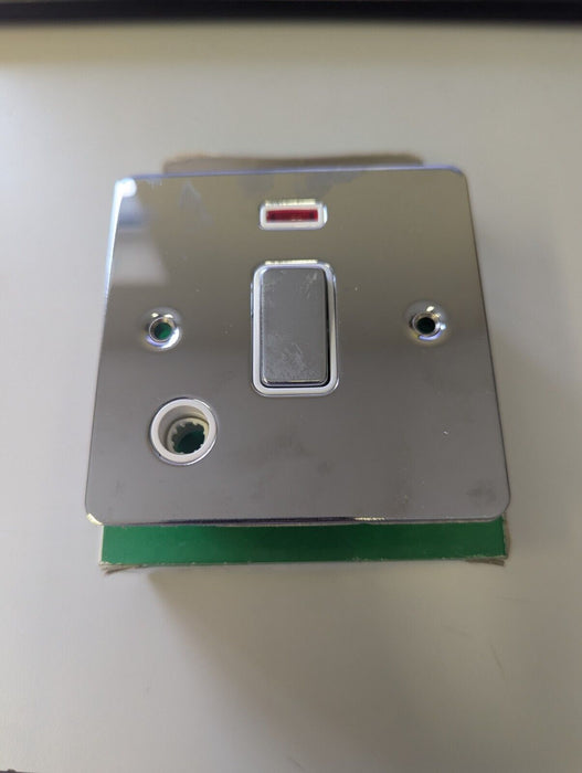 Schneider Electric Ultimate Flat Plate Chrome - GU2214WPC