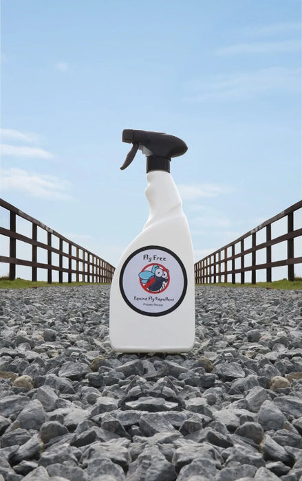 Fly Free Equine  Highly Effective Equine Fly Repellent 750ml Spray Bottle x2